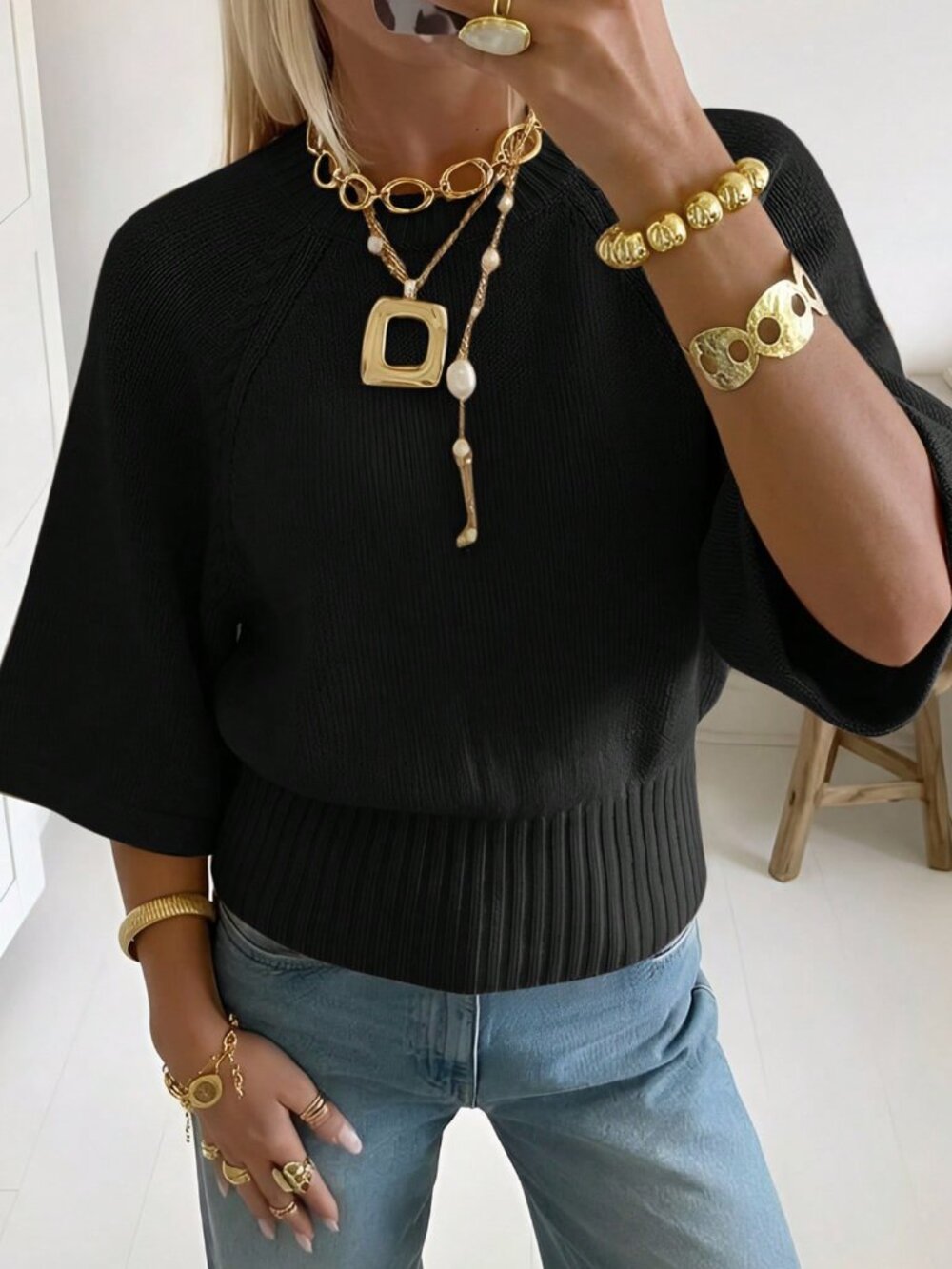 Black Casual Women's Round Neck Cinched Waist Batwing Sleeve Sweater